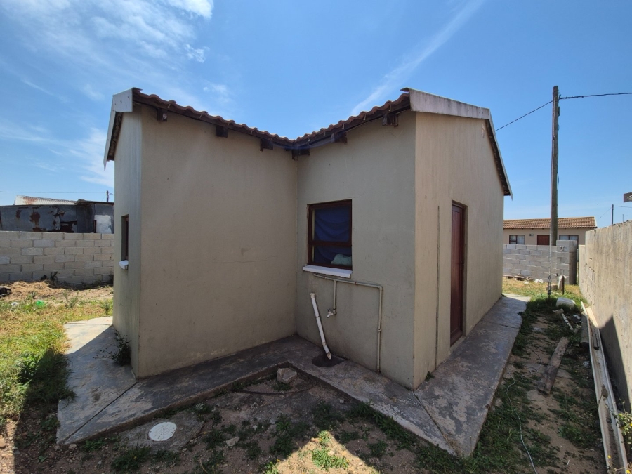 2 Bedroom Property for Sale in Zwide Eastern Cape